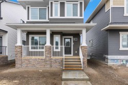 990 Chinook Winds Meadow SWAirdrie, AB T4B 5R1