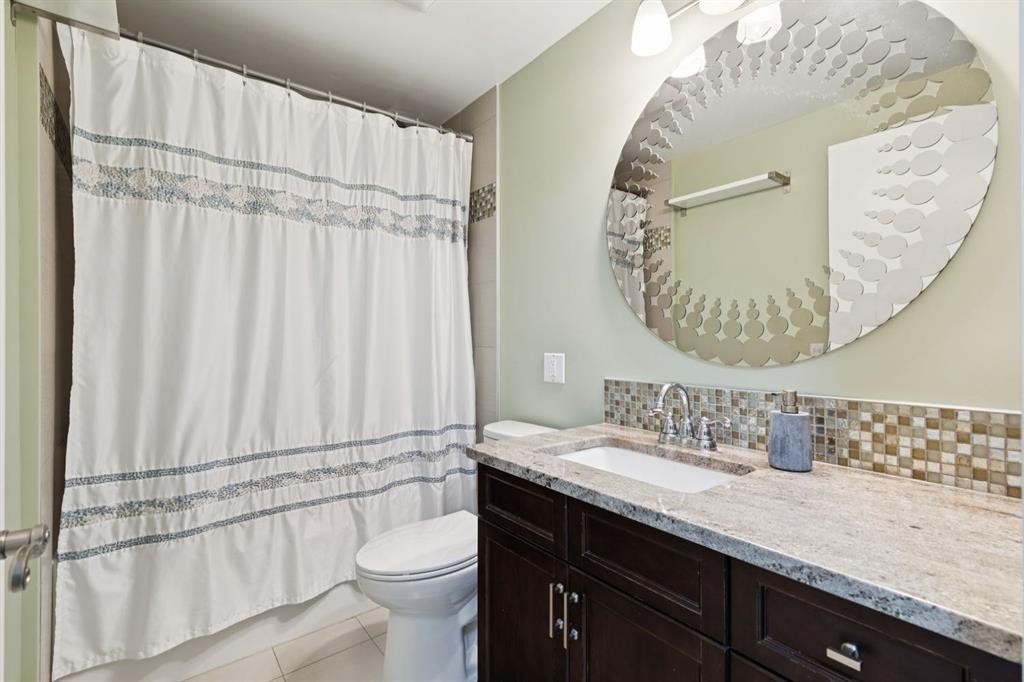 28 Cantrell Bay Sw, Calgary, AB