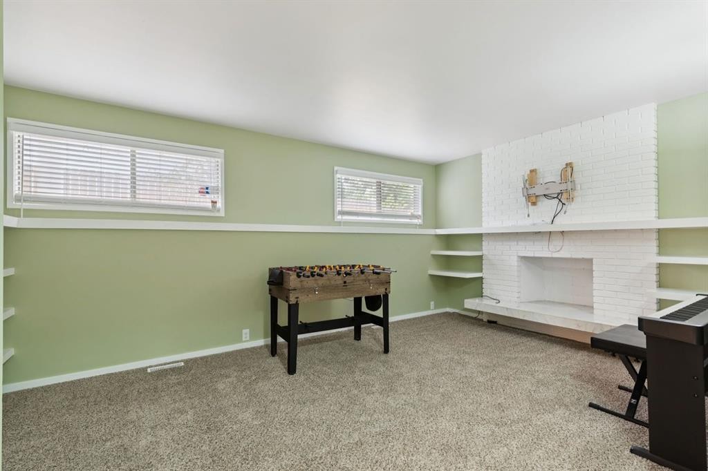 28 Cantrell Bay Sw, Calgary, AB