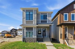18 Chinook Winds Court SWAirdrie, AB T4B 5X6