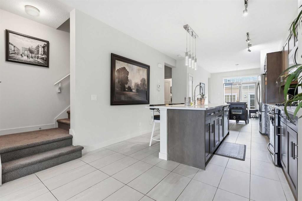 82 Dieppe Drive Sw, Calgary, AB