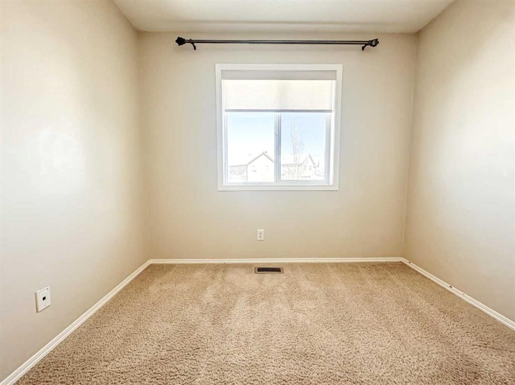 132 Cranberry Lane Se, Calgary, AB