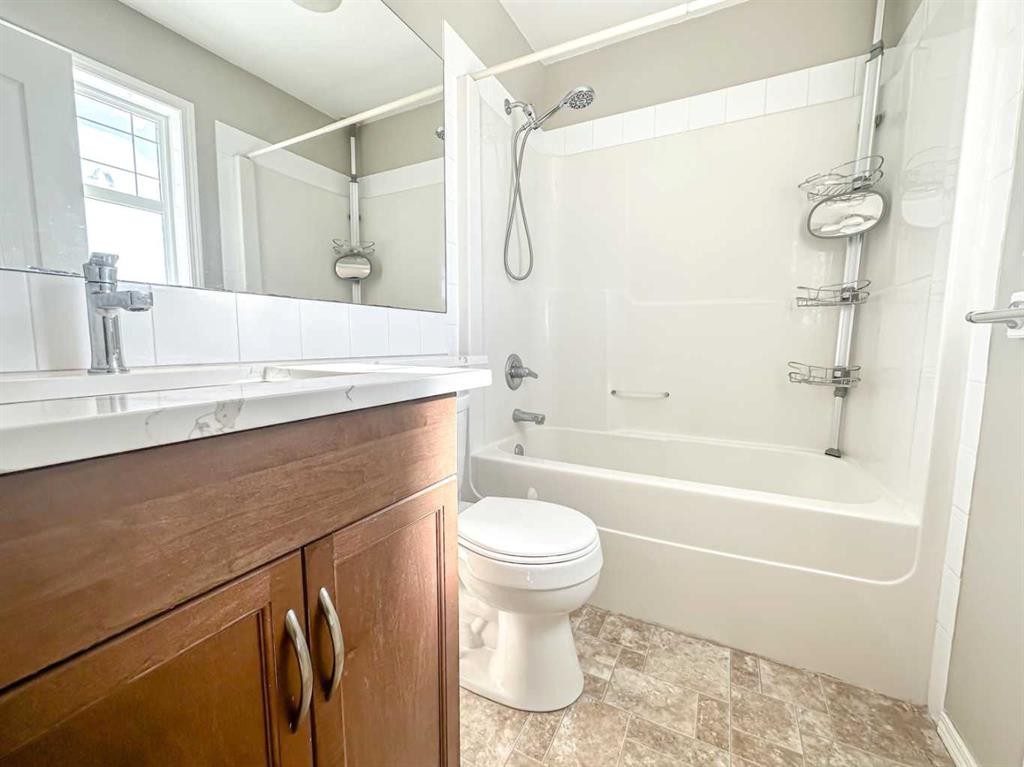 132 Cranberry Lane Se, Calgary, AB