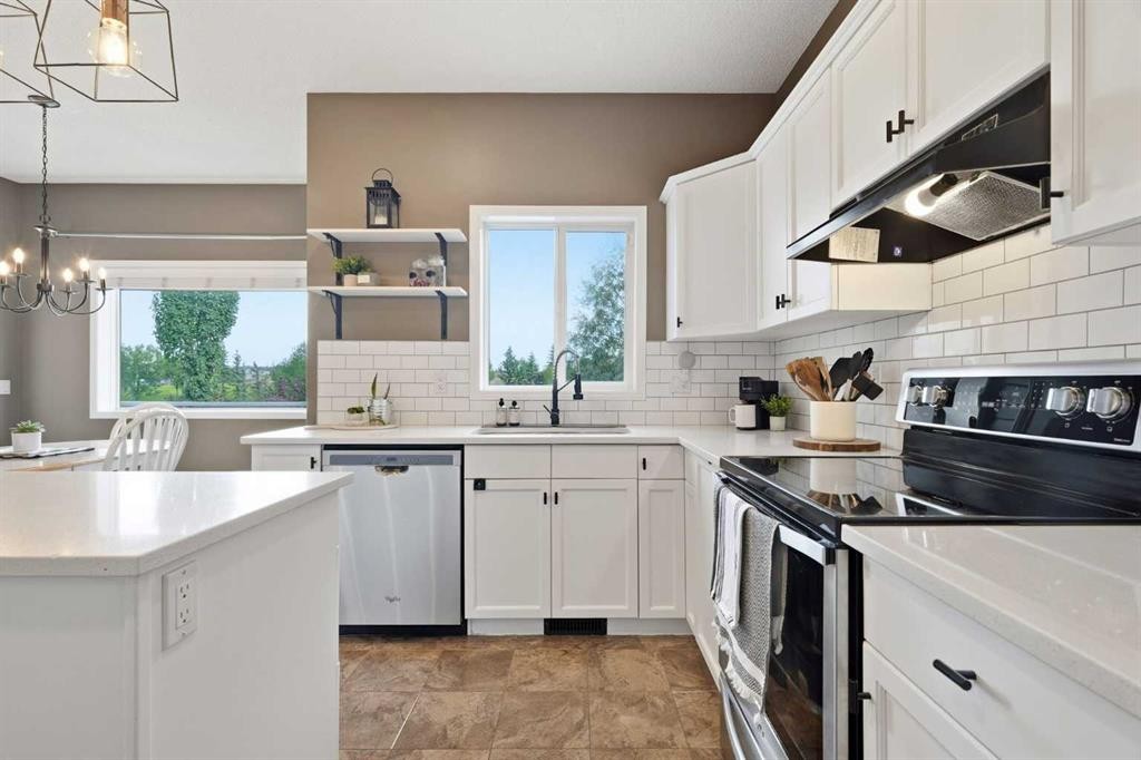 220 Springmere Place, Chestermere, AB