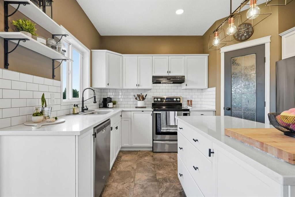 220 Springmere Place, Chestermere, AB