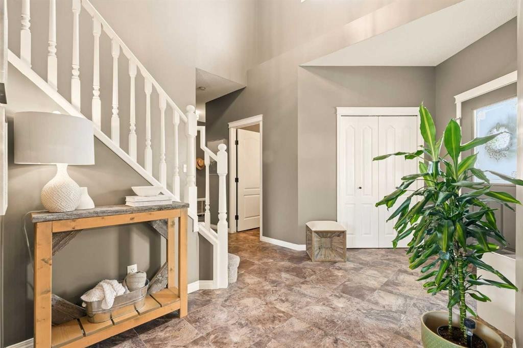 220 Springmere Place, Chestermere, AB
