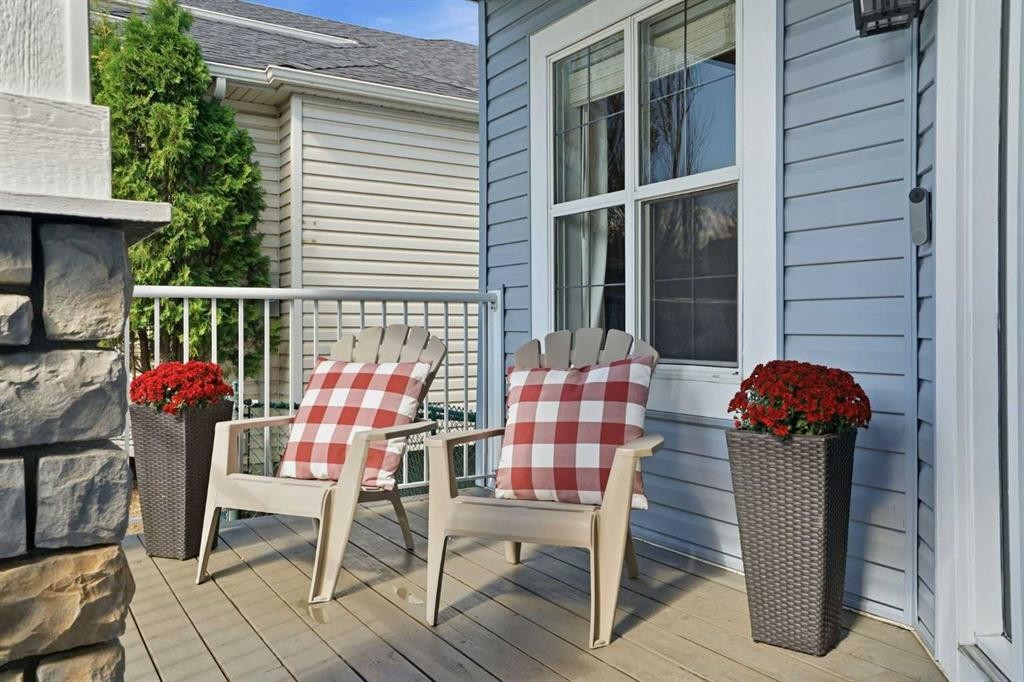 220 Springmere Place, Chestermere, AB