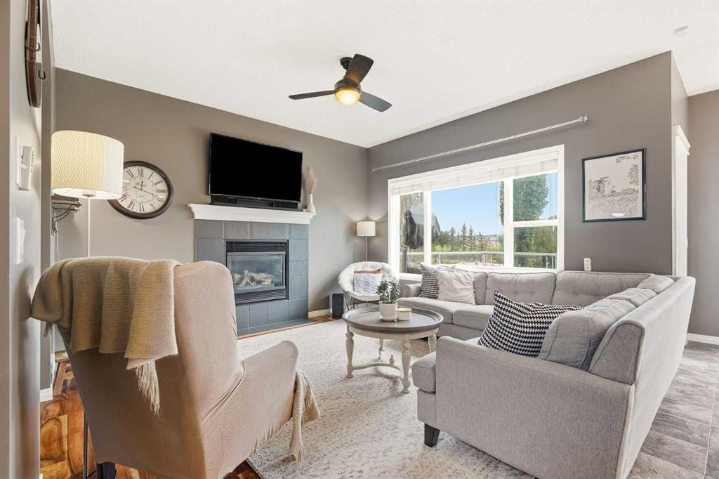 220 Springmere Place, Chestermere, AB