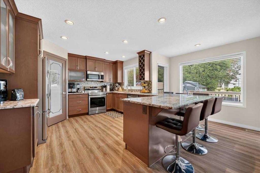 625 Somerset Drive Sw, Calgary, AB