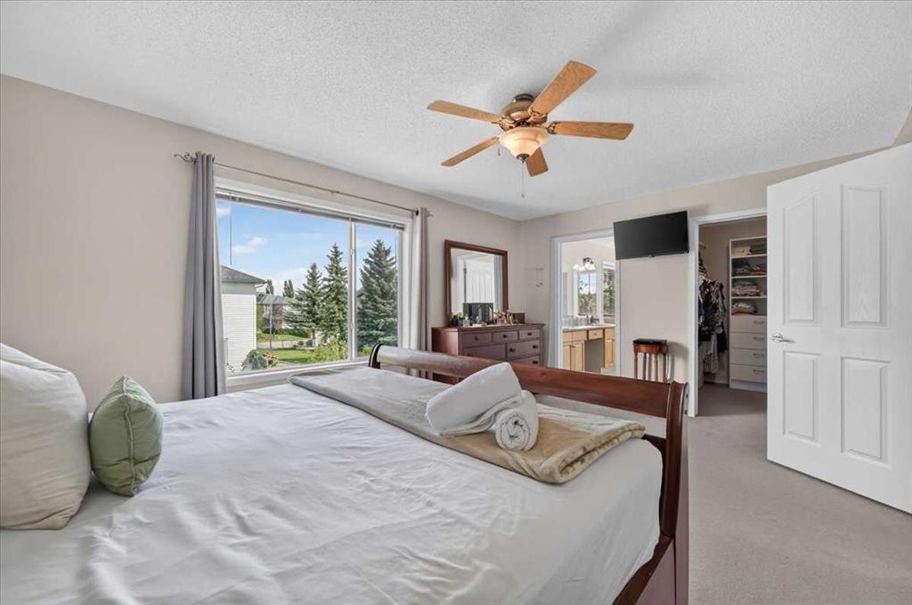 625 Somerset Drive Sw, Calgary, AB