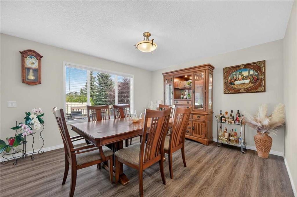 625 Somerset Drive Sw, Calgary, AB