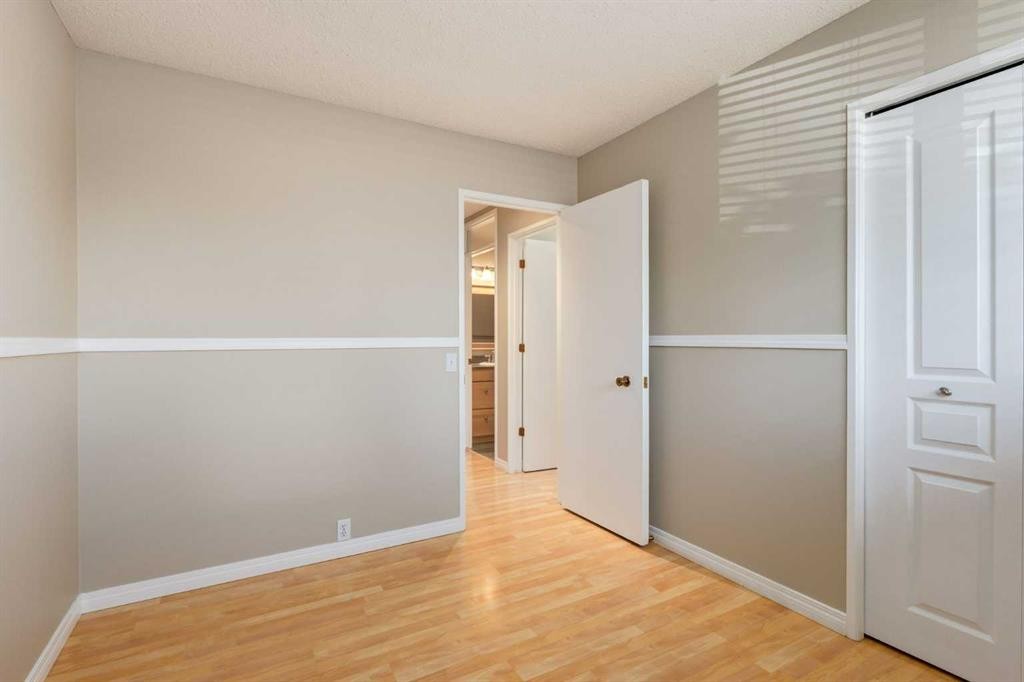 728 Canfield Place Sw, Calgary, AB
