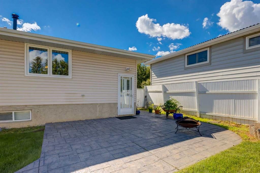728 Canfield Place Sw, Calgary, AB