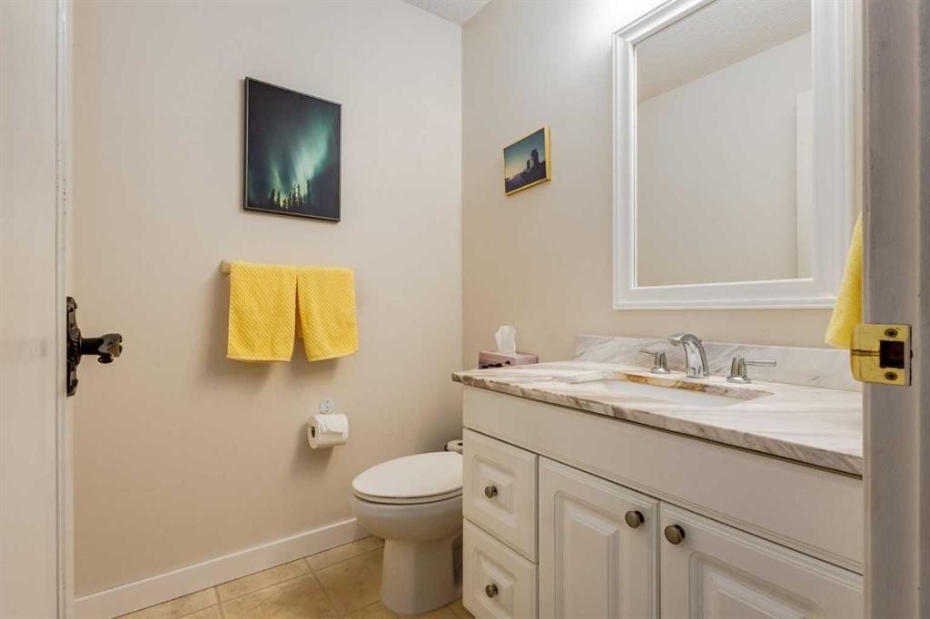 35 Millrise Way Sw, Calgary, AB