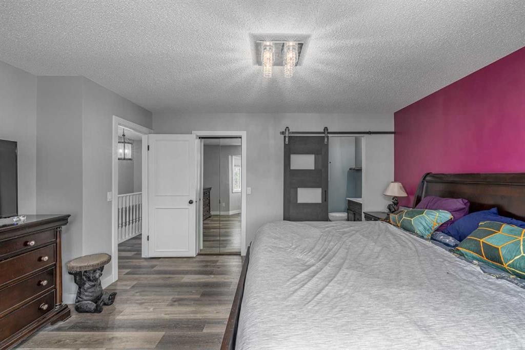 135 Sandarac Place Nw, Calgary, AB