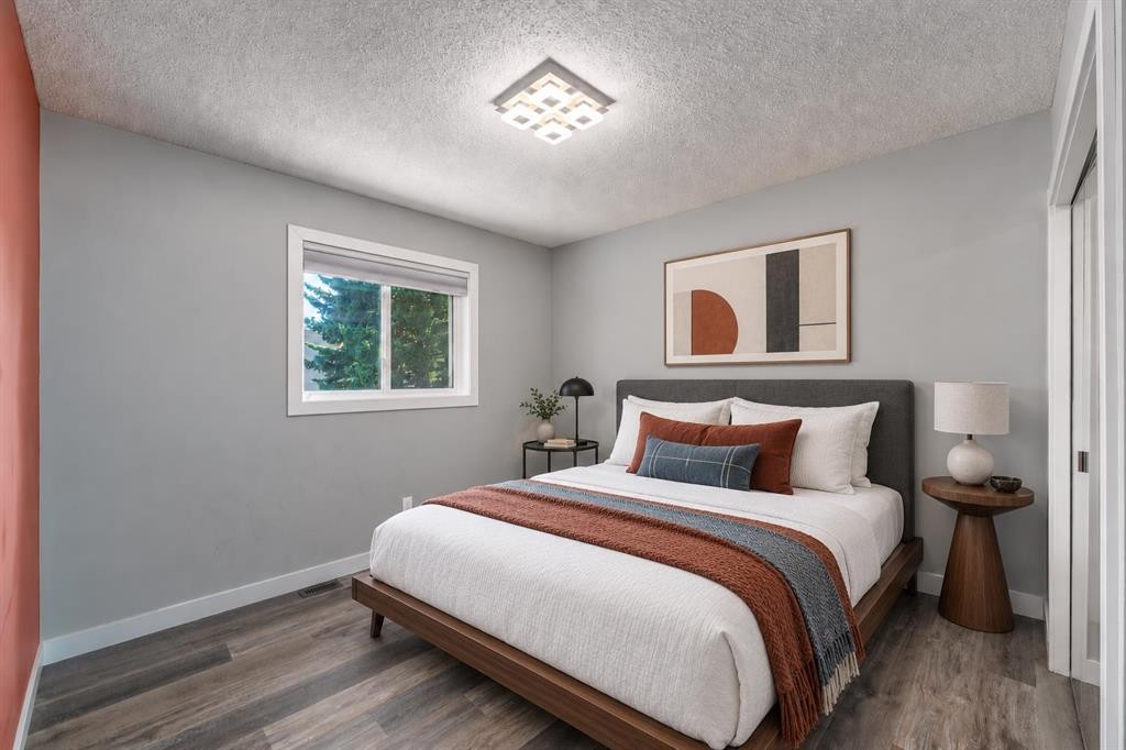135 Sandarac Place Nw, Calgary, AB