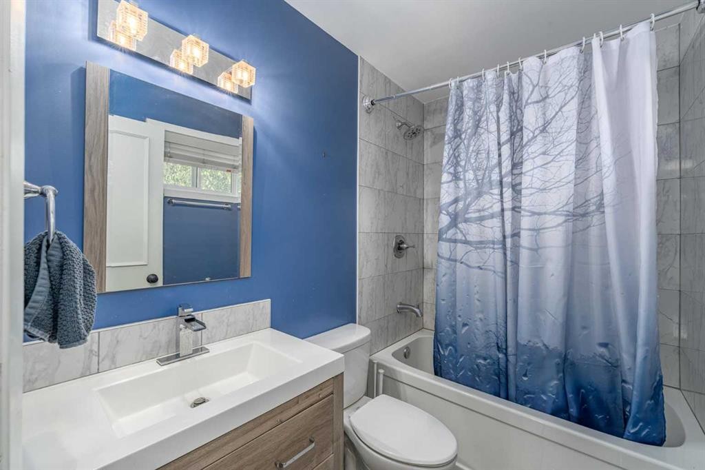 135 Sandarac Place Nw, Calgary, AB