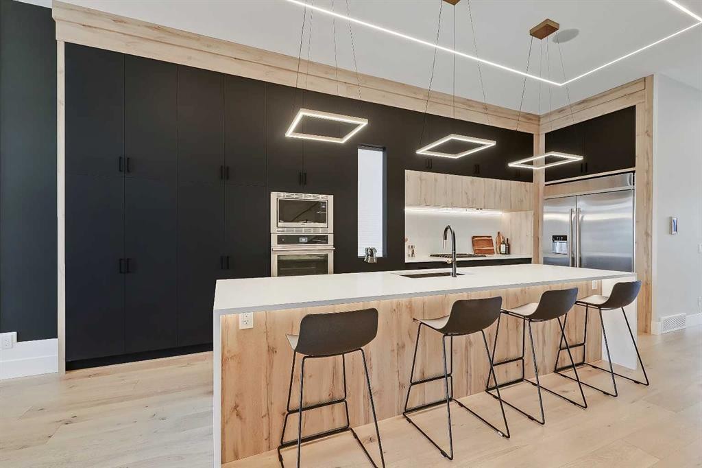 1902 13 Street Sw, Calgary, AB