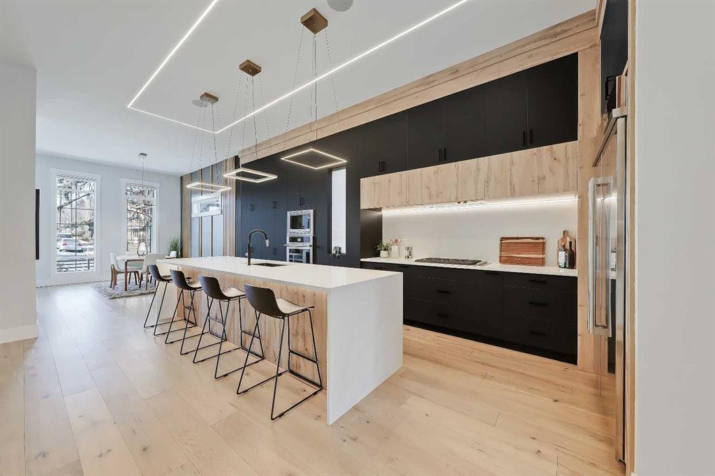 1902 13 Street Sw, Calgary, AB