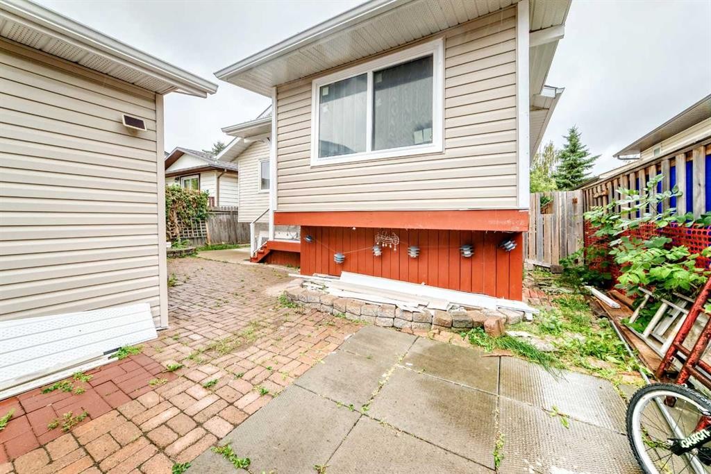 6340 Falton Road Ne, Calgary, AB