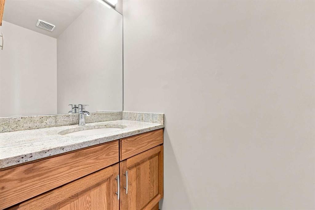 361 Santana Bay Nw, Calgary, AB