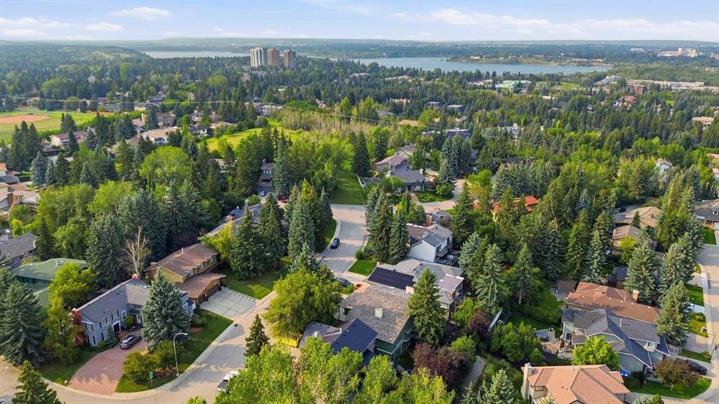 336 Pump Hill Crescent Sw, Calgary, AB