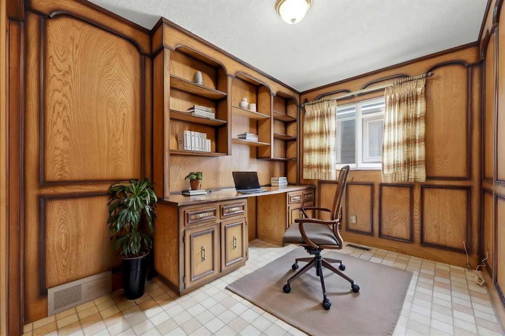 480 Berkley Crescent Nw, Calgary, AB