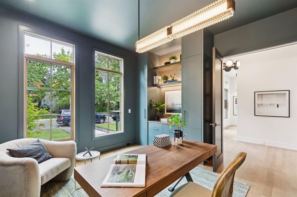 2235 6 Avenue Nw, Calgary, AB