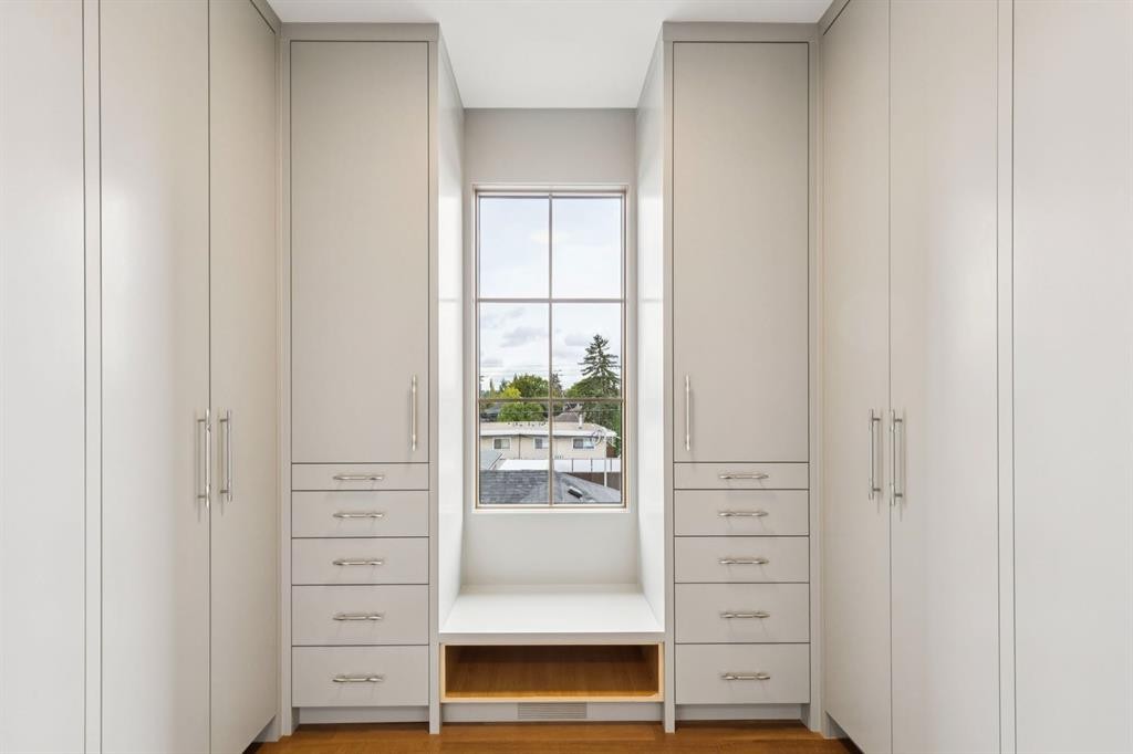 2235 6 Avenue Nw, Calgary, AB