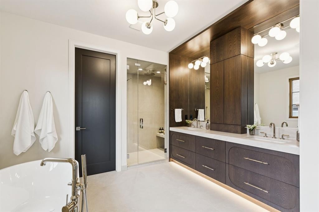 2235 6 Avenue Nw, Calgary, AB