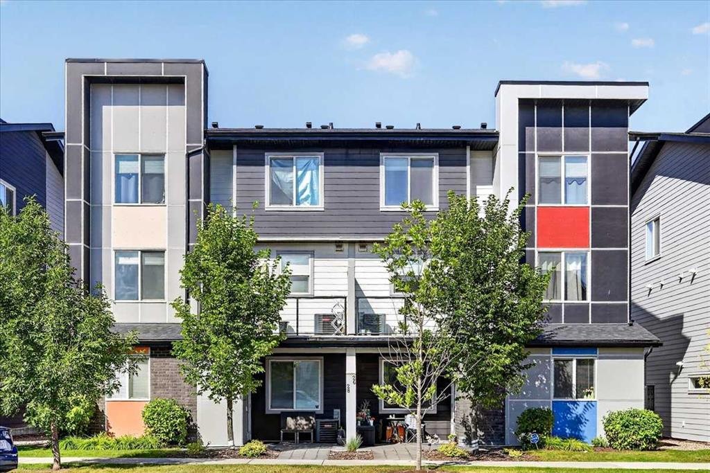 26 Redstone Way Ne, Calgary, AB