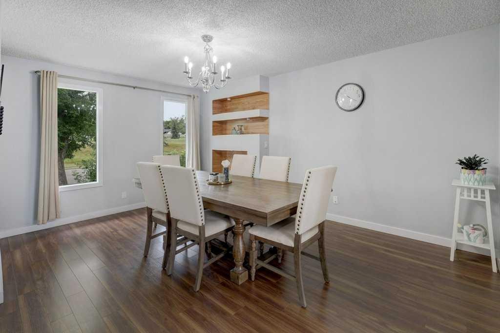 76 Templemont Circle Ne, Calgary, AB