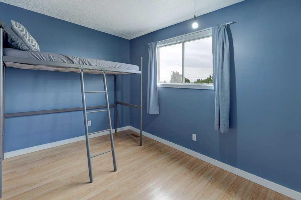 76 Templemont Circle Ne, Calgary, AB