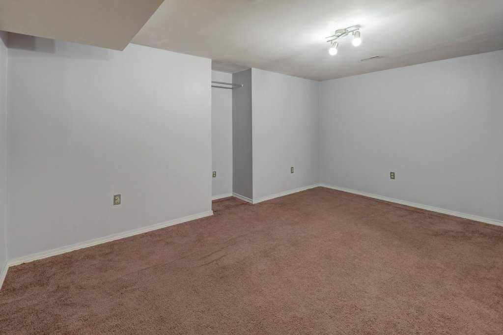 76 Templemont Circle Ne, Calgary, AB