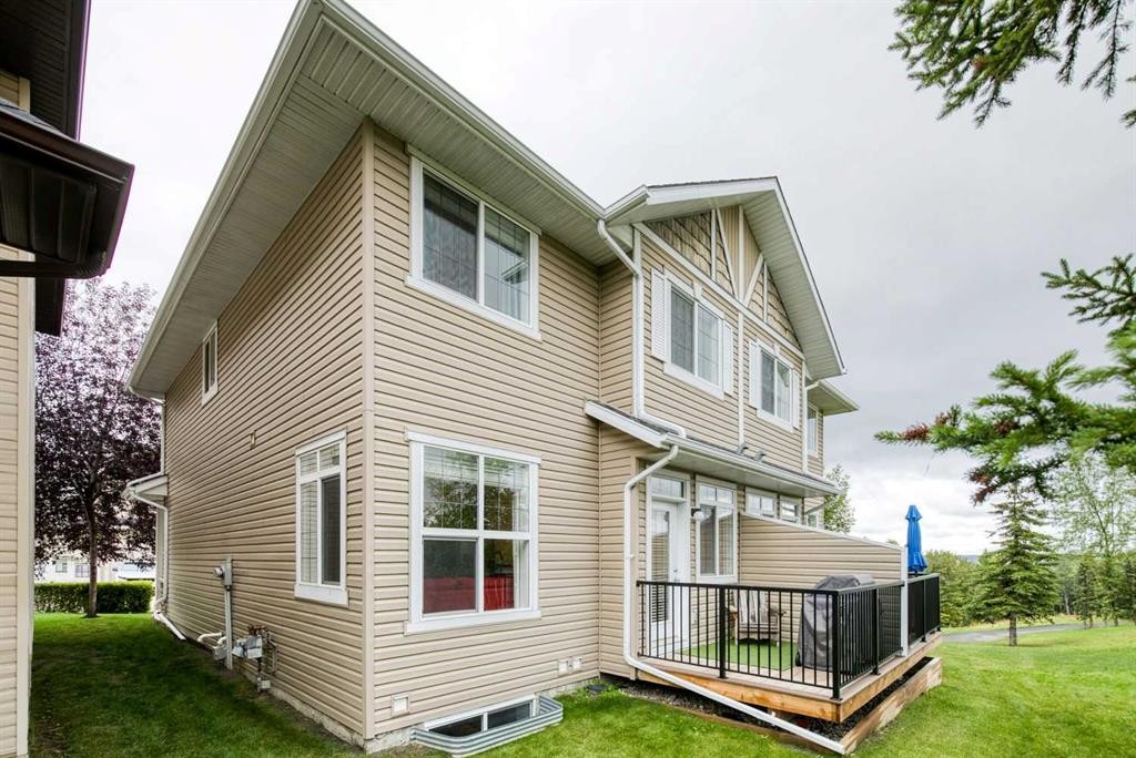 280 Rockyspring Grove Nw, Calgary, AB