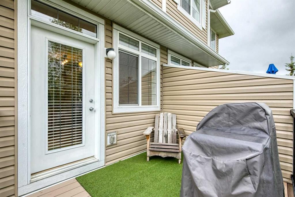280 Rockyspring Grove Nw, Calgary, AB