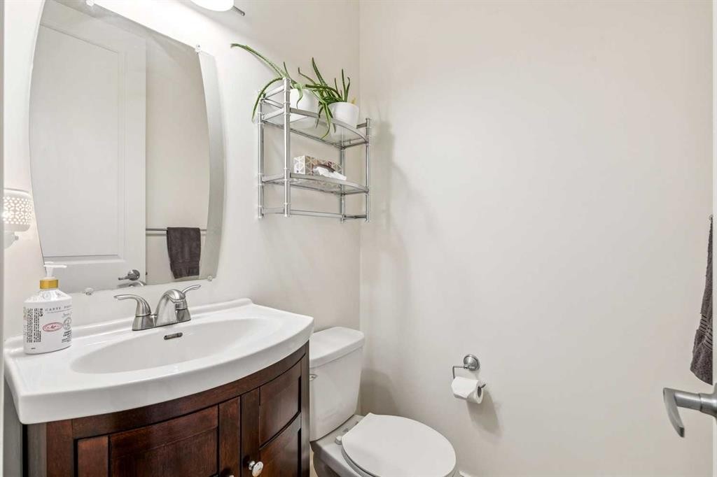 280 Rockyspring Grove Nw, Calgary, AB