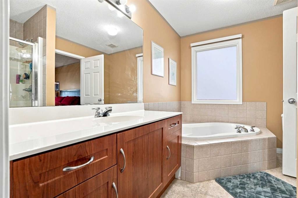 345 Saddlecrest Way Ne, Calgary, AB