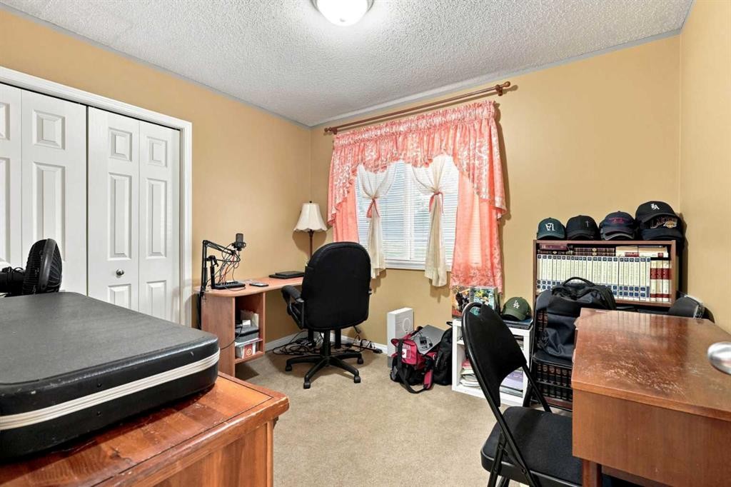 345 Saddlecrest Way Ne, Calgary, AB