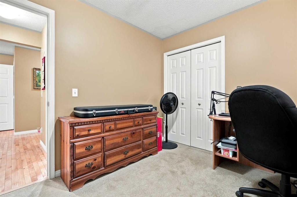 345 Saddlecrest Way Ne, Calgary, AB