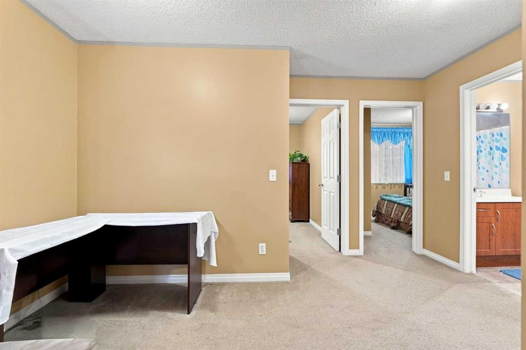 345 Saddlecrest Way Ne, Calgary, AB