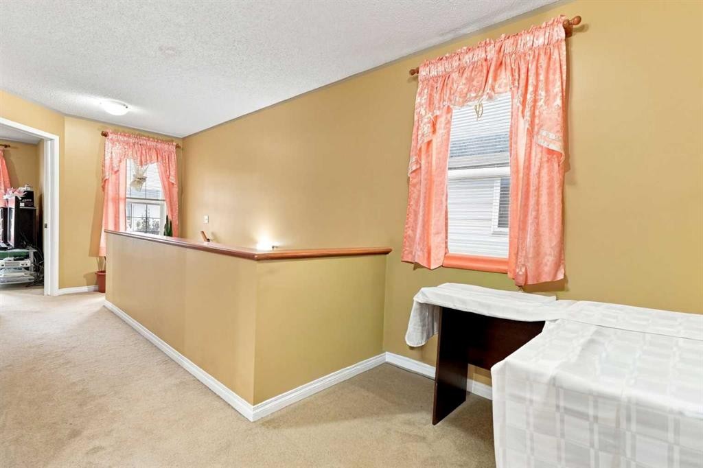 345 Saddlecrest Way Ne, Calgary, AB