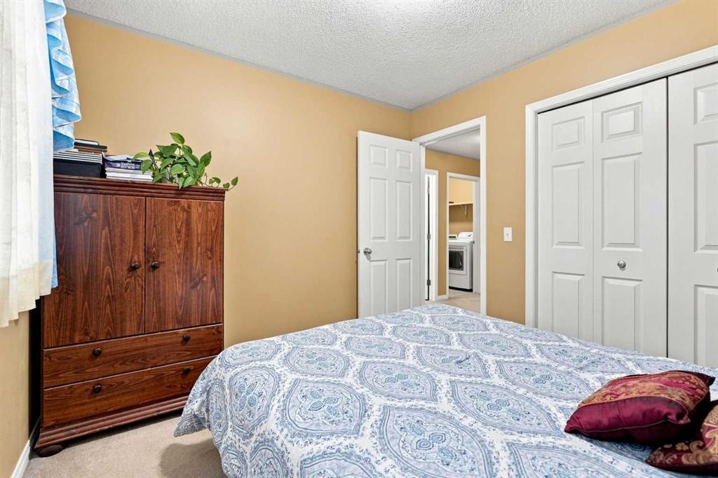 345 Saddlecrest Way Ne, Calgary, AB
