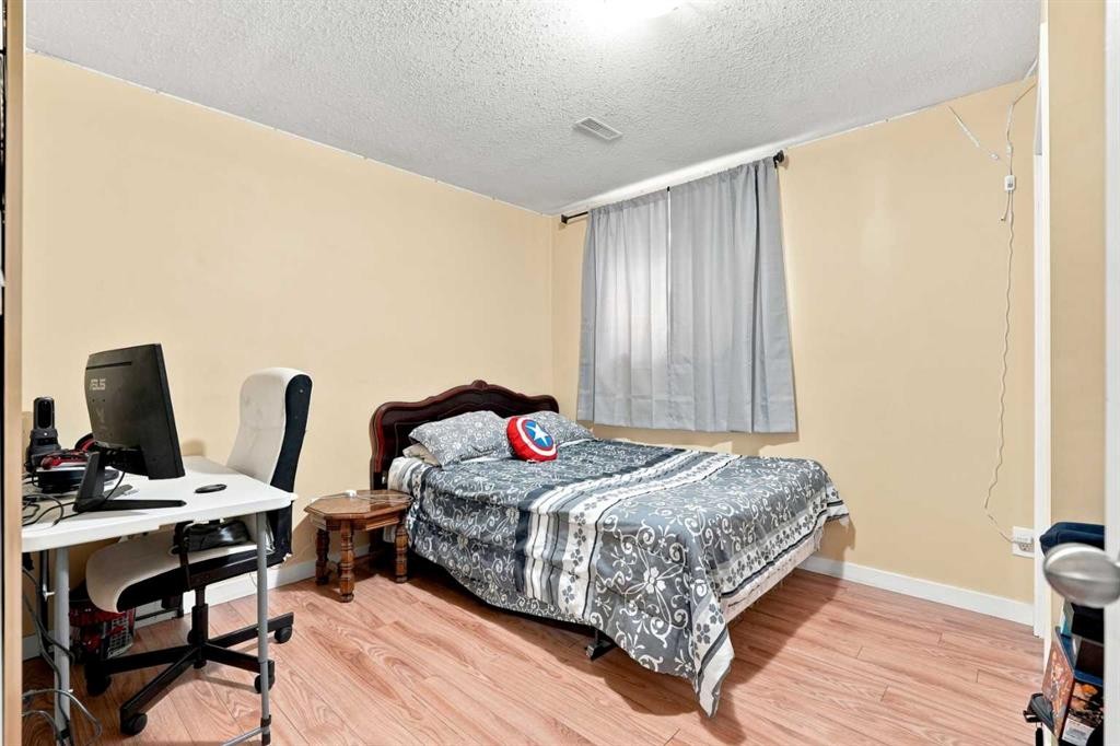 345 Saddlecrest Way Ne, Calgary, AB