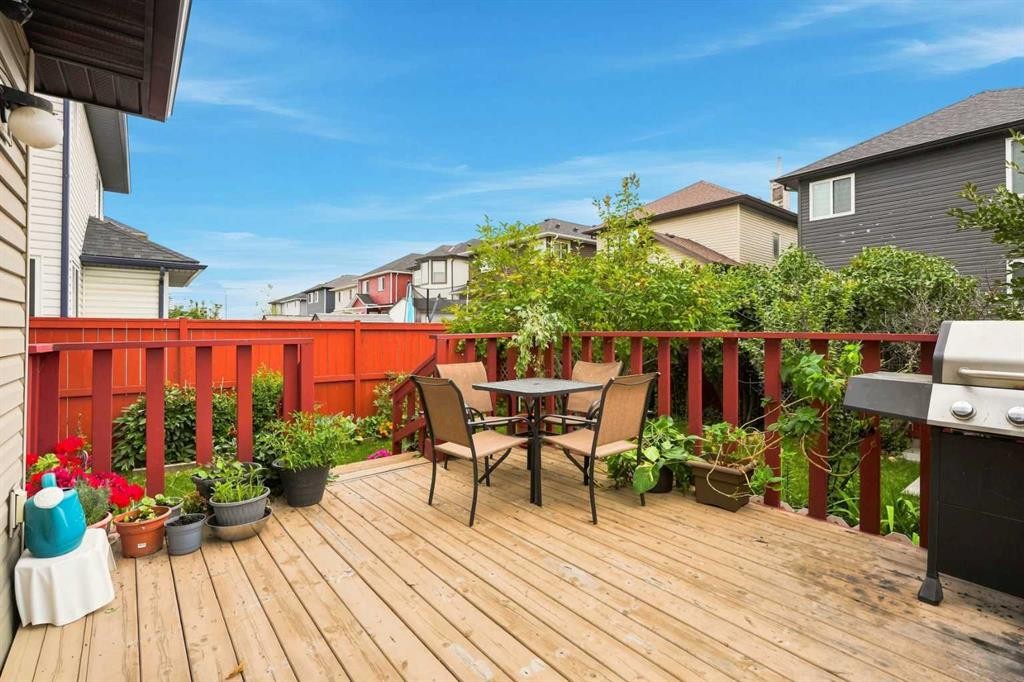 345 Saddlecrest Way Ne, Calgary, AB