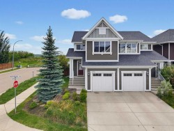590 River Heights Crescent Cochrane, AB T4C 0R9