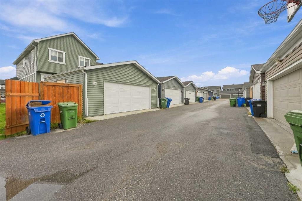 483 Redstone Boulevard Ne, Calgary, AB