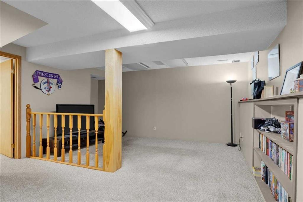 148 Deerview Way Se, Calgary, AB