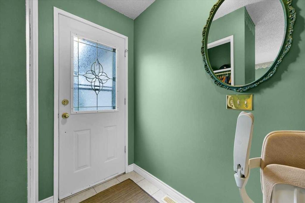 148 Deerview Way Se, Calgary, AB
