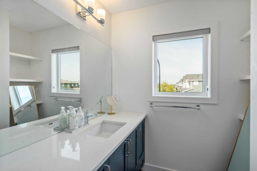 211 Wolf Creek Avenue Se, Calgary, AB